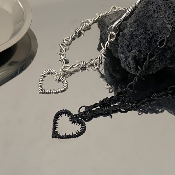 Gothic Dark Thorn Heart Necklace - Image 4