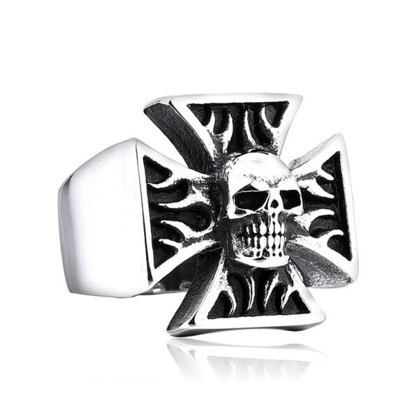 Man's Goth Punk Rock Flame Skull Ring - Image 5